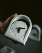 ساعت طاقک بتنی بتوس